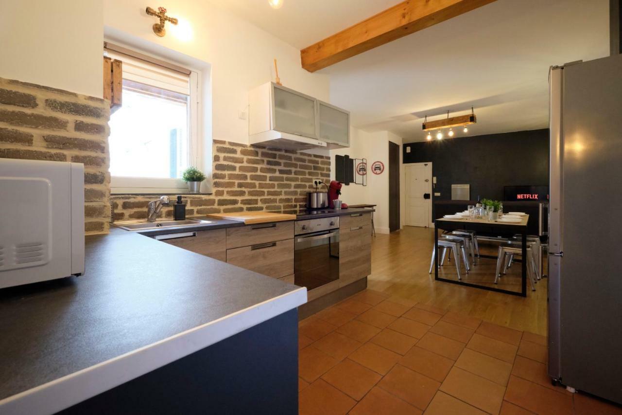 Melina - Appartement Dans Les Remparts De La Bastide Avec Parking Et Terrasse Carcassonne Exterior photo