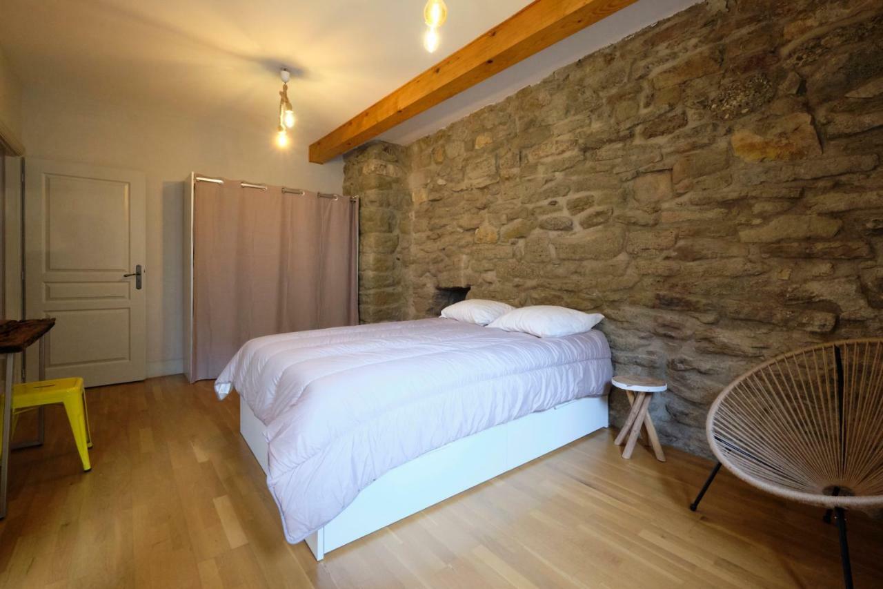 Melina - Appartement Dans Les Remparts De La Bastide Avec Parking Et Terrasse Carcassonne Exterior photo